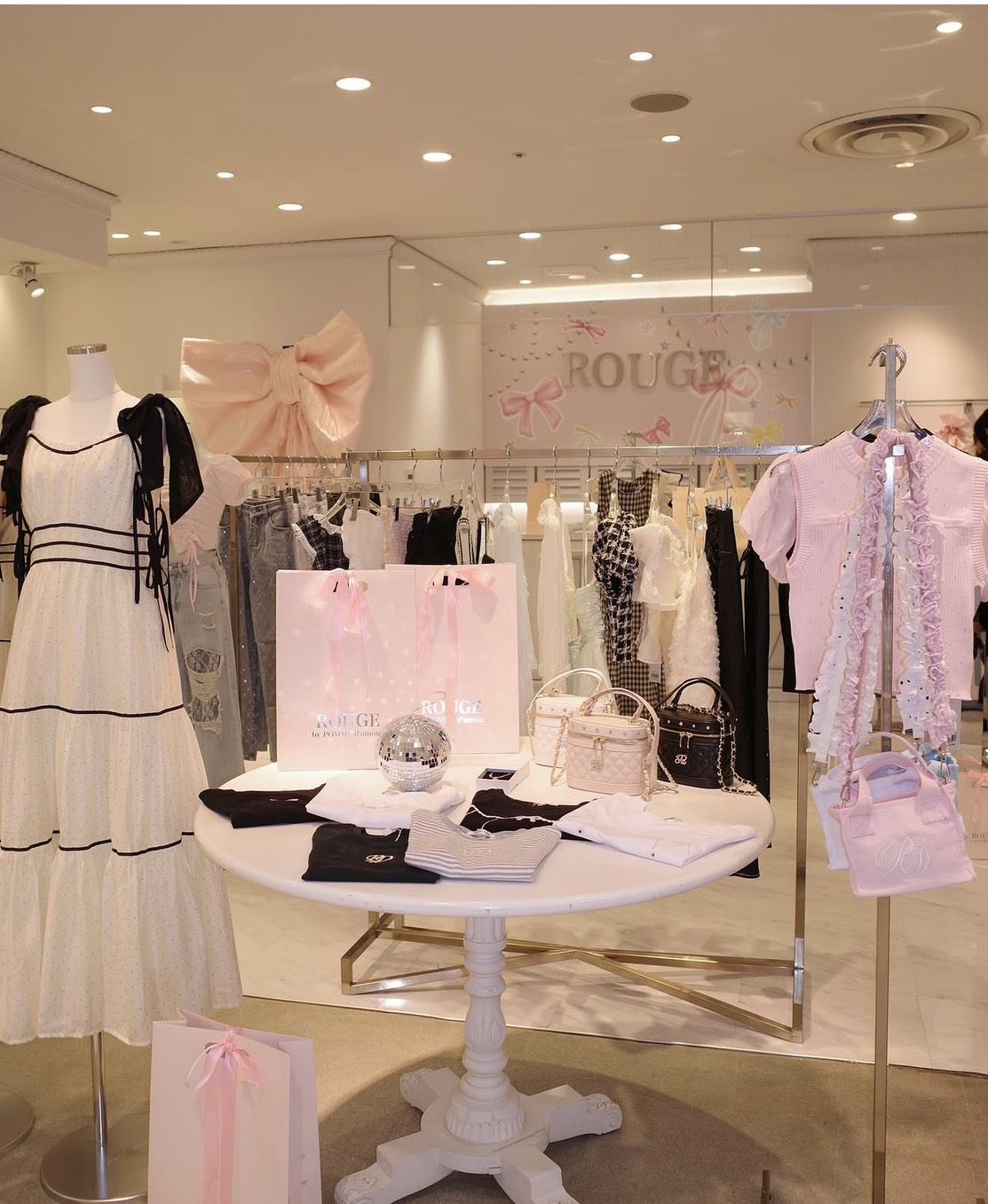ROUGE by POMME d'amour POP UP SHOP 名古屋PARCO 店内